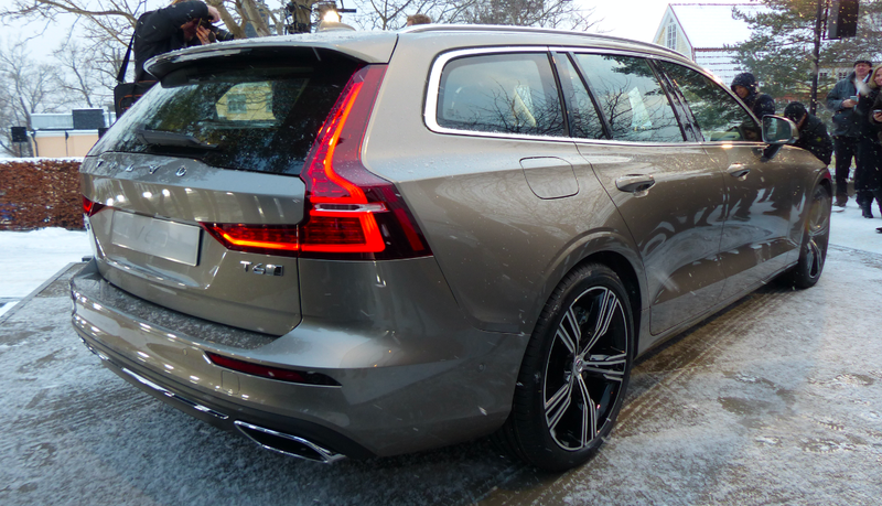 Illustration for article titled The 2019 Volvo V60 Is A Gorgeous 390 Horsepower Hybrid Wagon